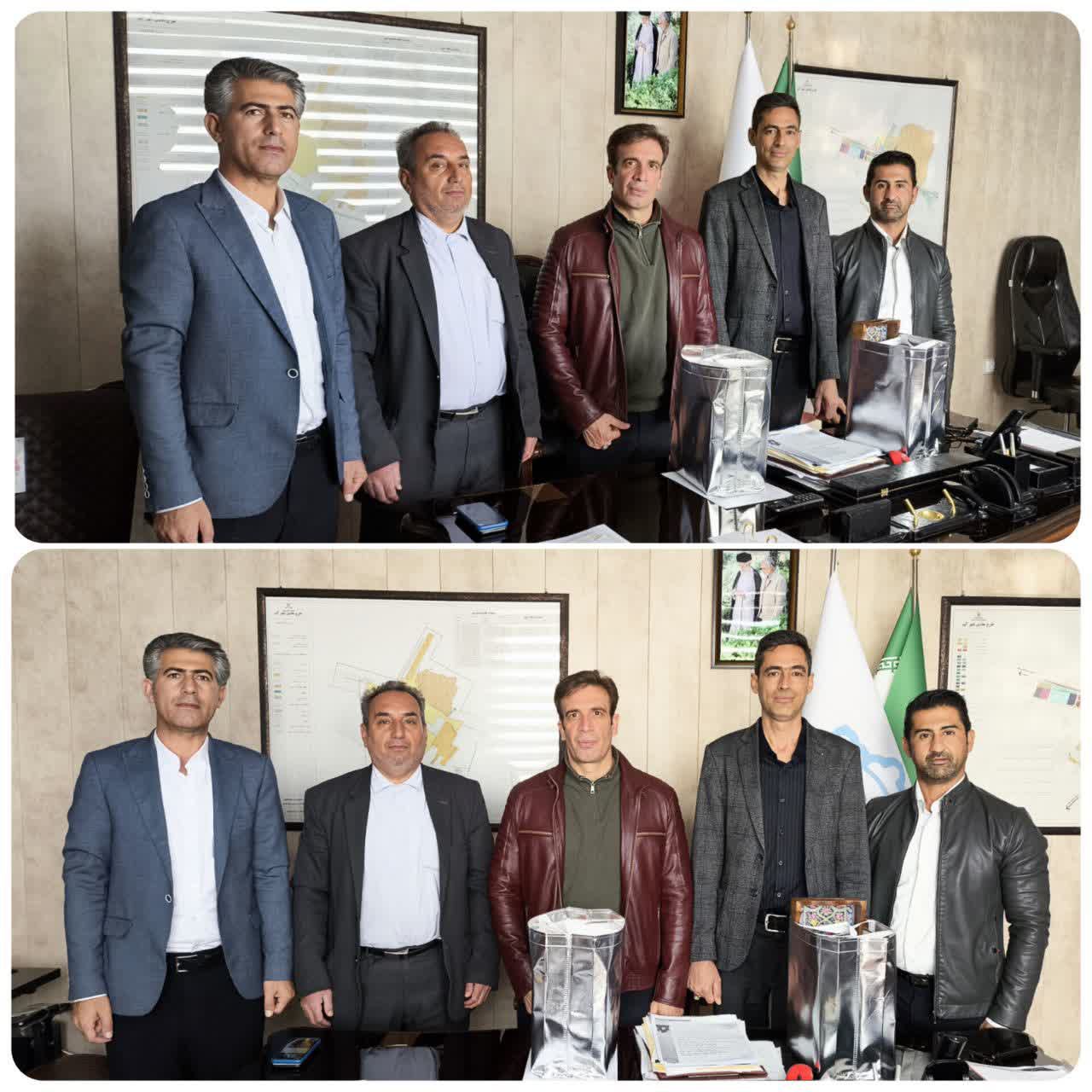 تجلیل شورای اسلامی شهر آوه از مهندسان شهرداری آوه به مناسبت ۵ اسفند ۱۴۰۳